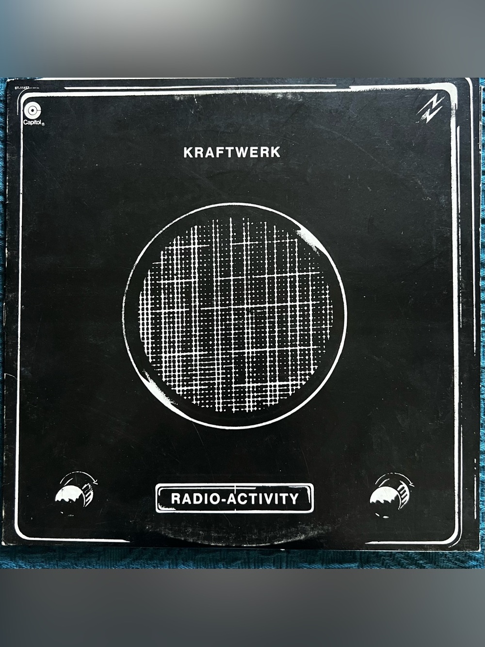 Vintage 1975 Kraftwerk Radio-Activity Vinyl Album Record